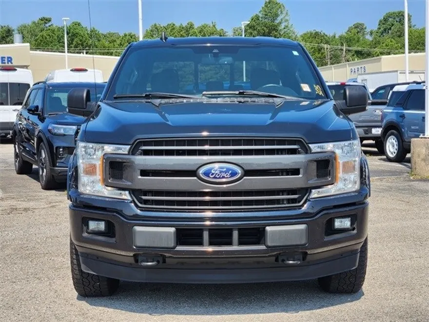 2020 Ford F-150 XLT photo 1