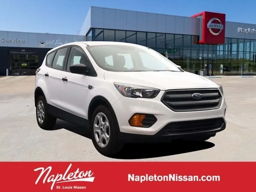 2019 Ford Escape S photo 1