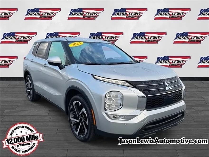 2023 Mitsubishi Outlander SE Black Edition photo 1