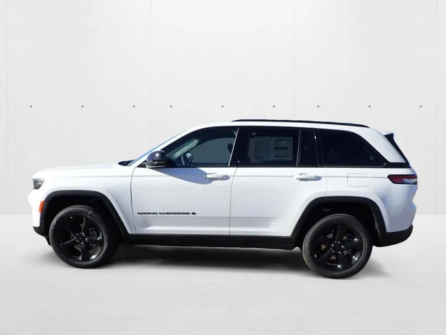 2025 Jeep Grand Cherokee Altitude X photo 1