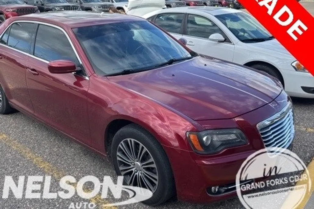 2014 Chrysler 300 S photo 1