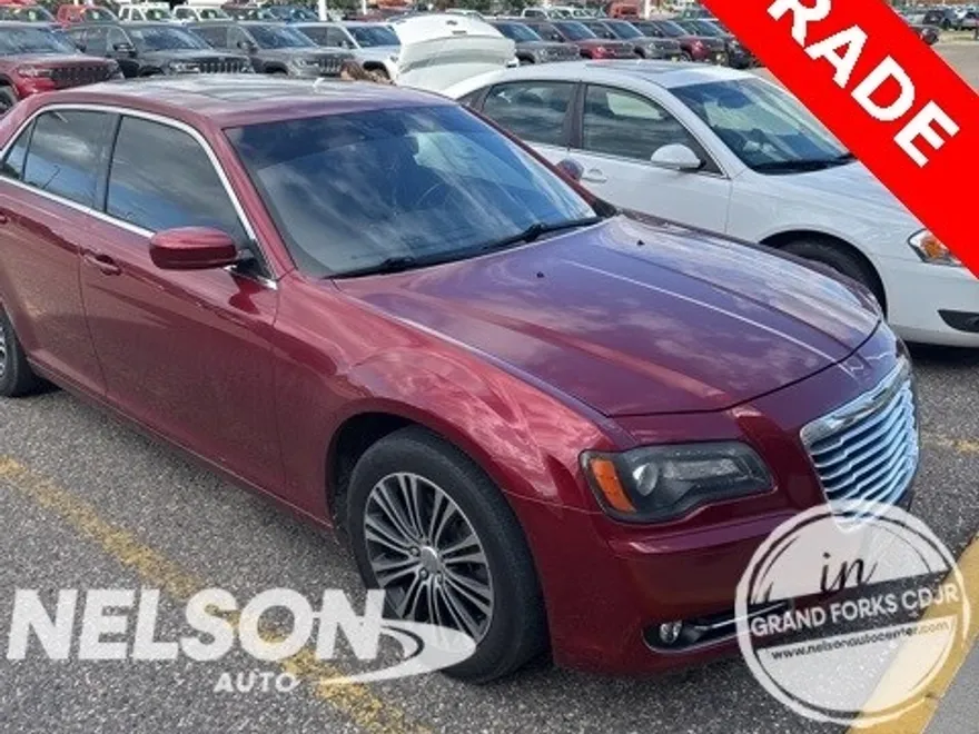 2014 Chrysler 300 S photo 1
