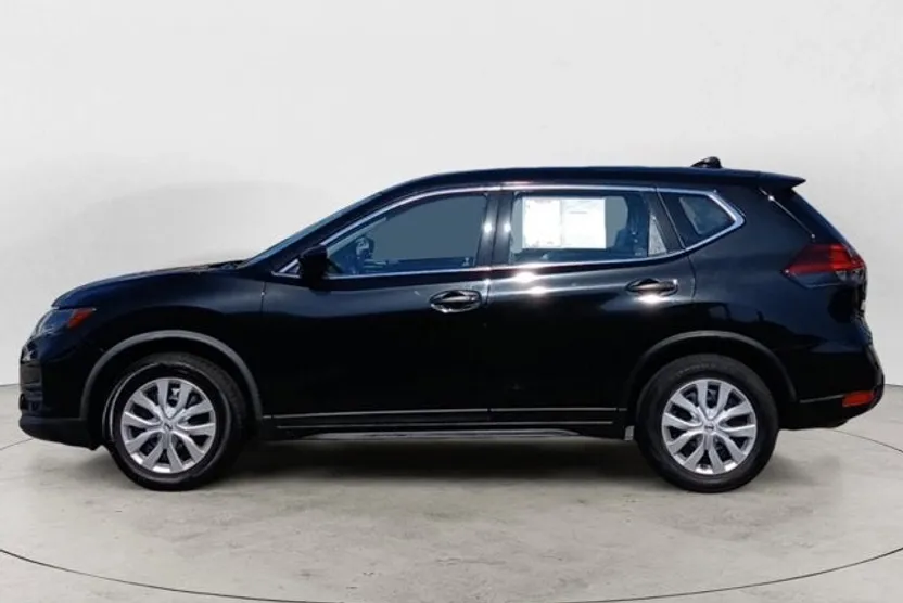 2020 Nissan Rogue S photo 1