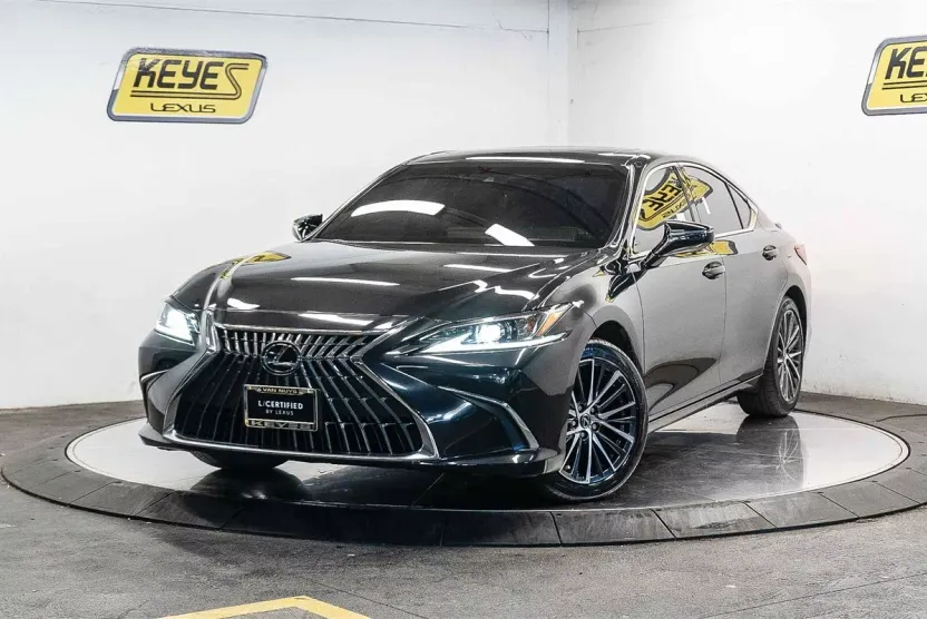 2024 Lexus ES 300h Premium photo 1