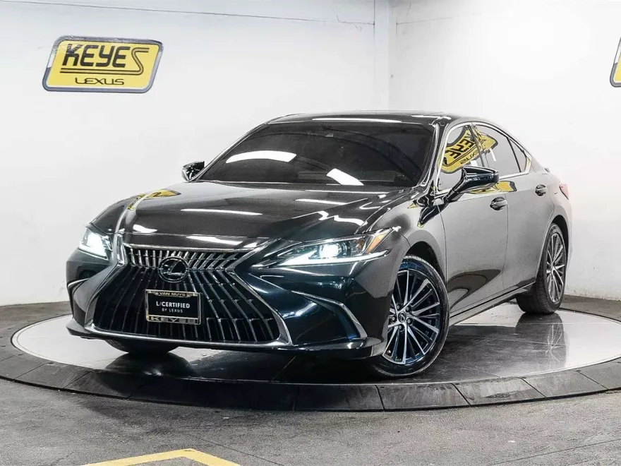 2024 Lexus ES 300h Premium photo 1