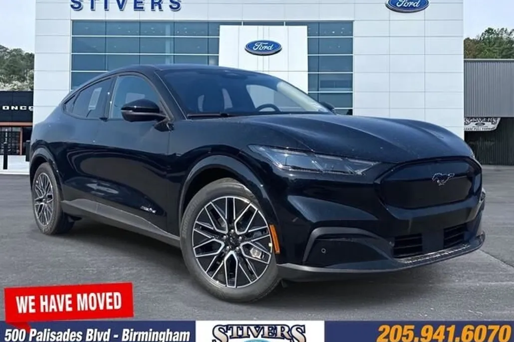2025 Ford Mustang Mach-E Premium photo 1