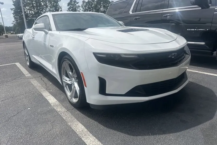 2021 Chevrolet Camaro LT1 photo 1