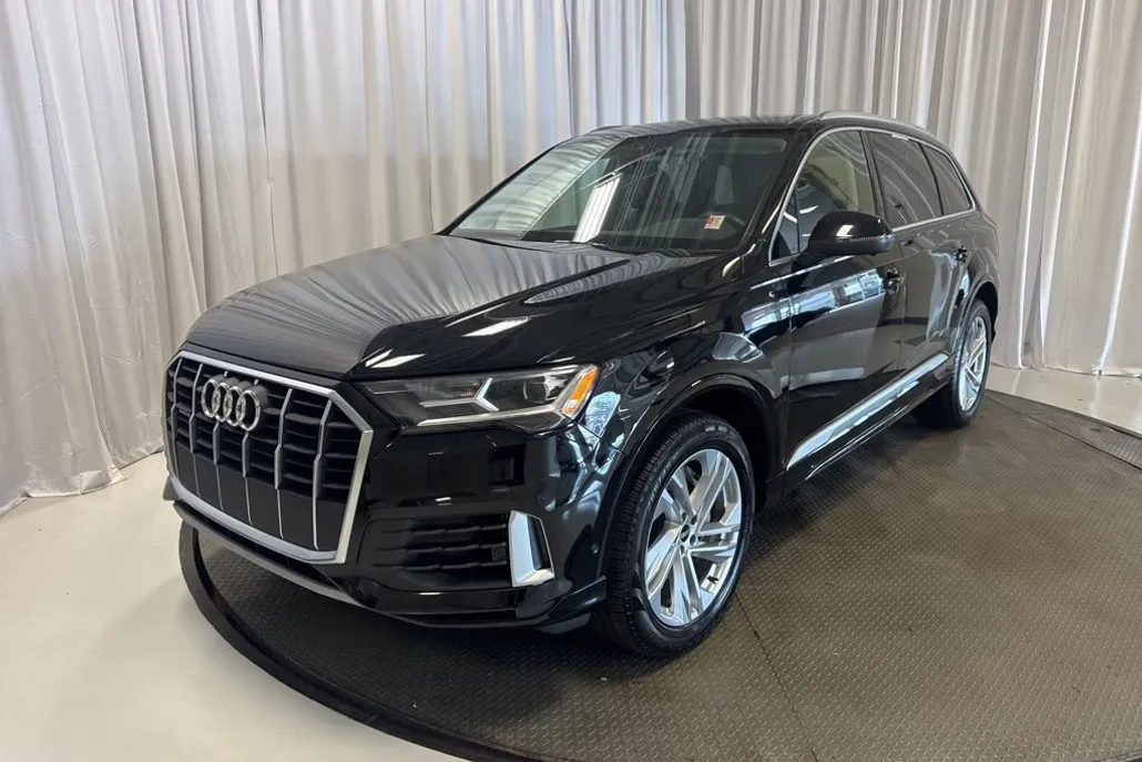 2021 Audi Q7 55 Premium Plus photo 1