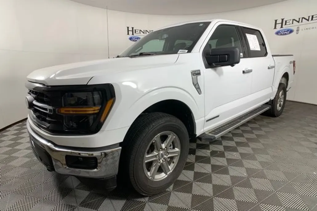 2024 Ford F-150 XLT photo 1