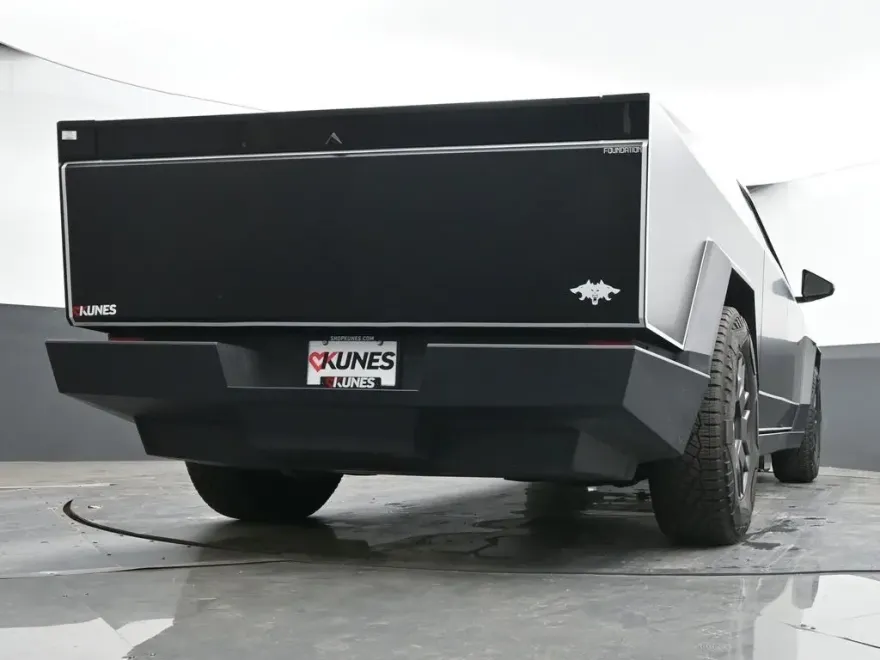 2024 Tesla Cybertruck Cyberbeast photo 37