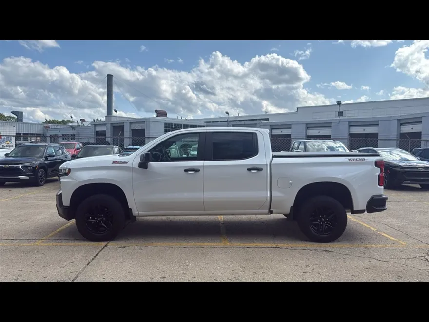 2020 Chevrolet Silverado Trail Boss LT photo 1