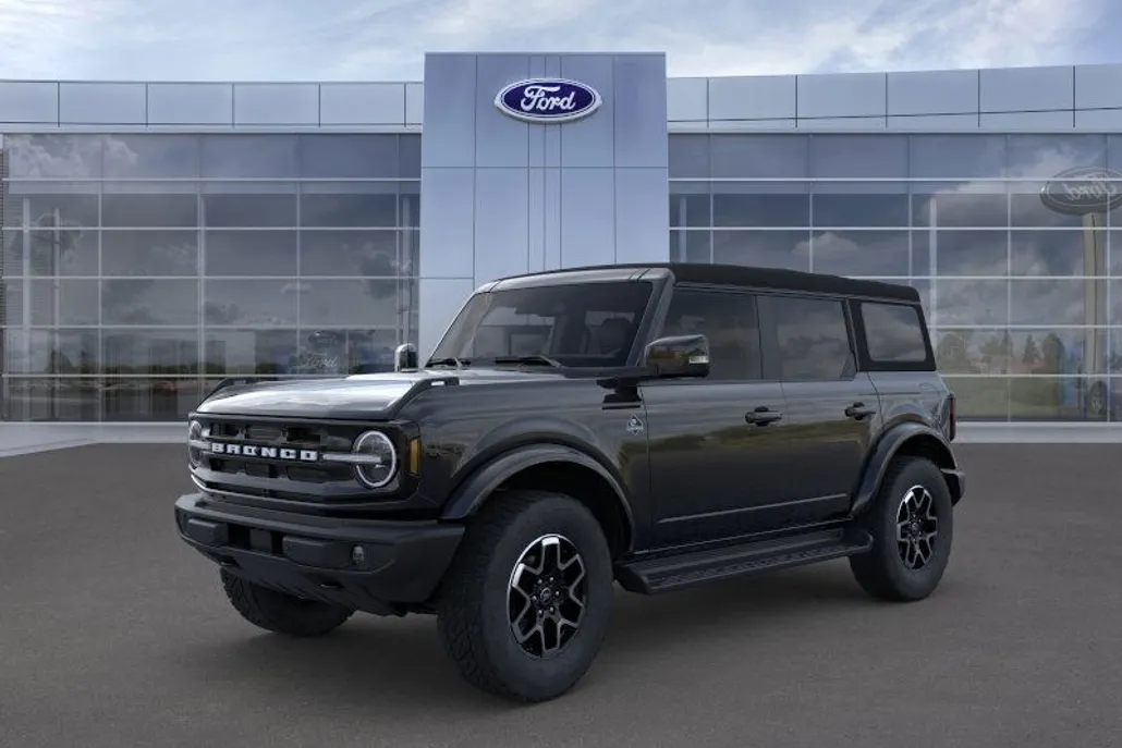 2025 Ford Bronco Outer Banks photo 1