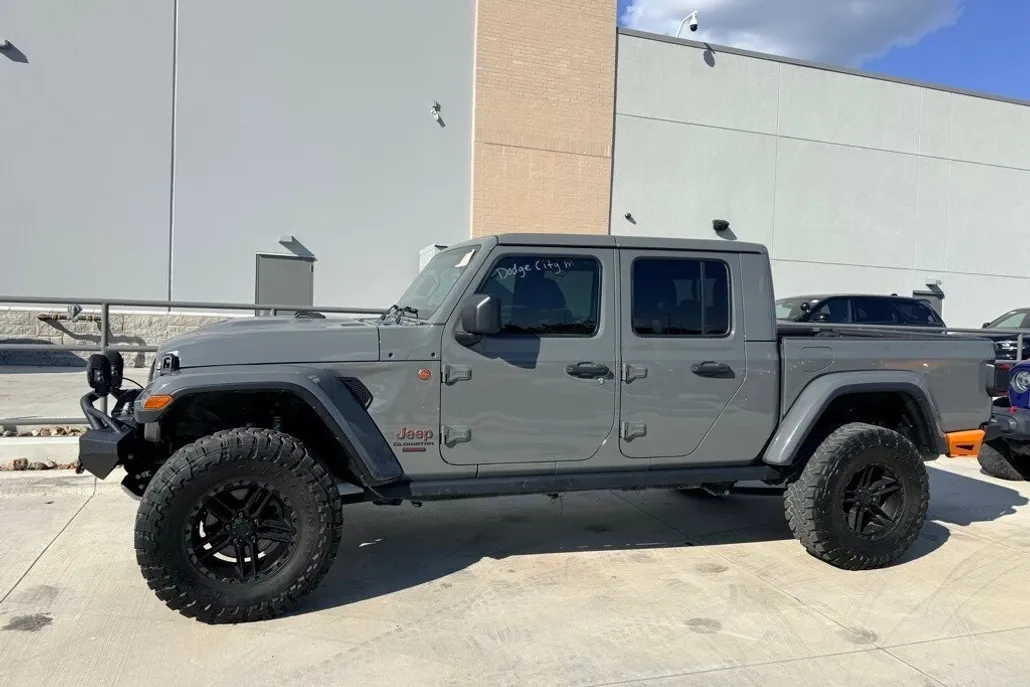 2021 Jeep Gladiator Mojave photo 1