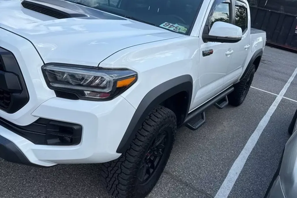 2020 Toyota Tacoma TRD Pro V6 photo 1