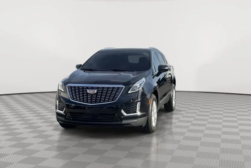 2024 Cadillac XT5 Luxury photo 1