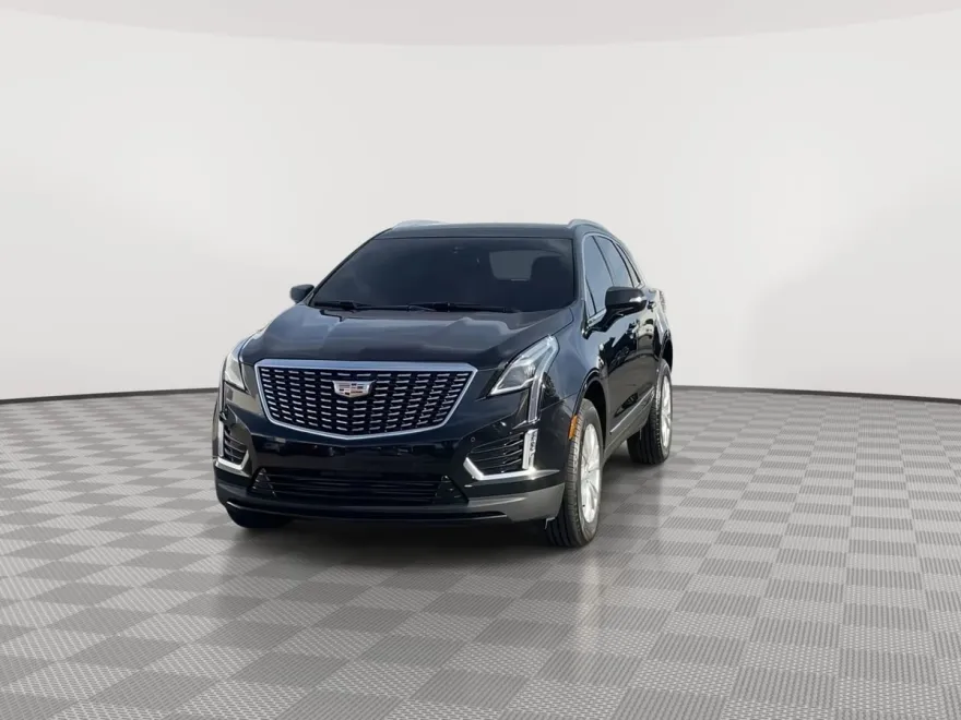 2024 Cadillac XT5 Luxury photo 1
