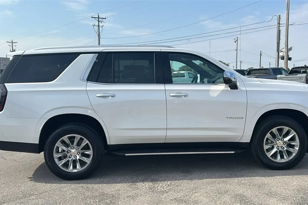 2025 Chevrolet Tahoe Premier photo 1