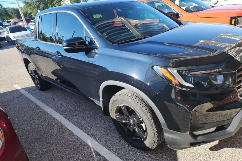 2023 Honda Ridgeline Black Edition photo 1