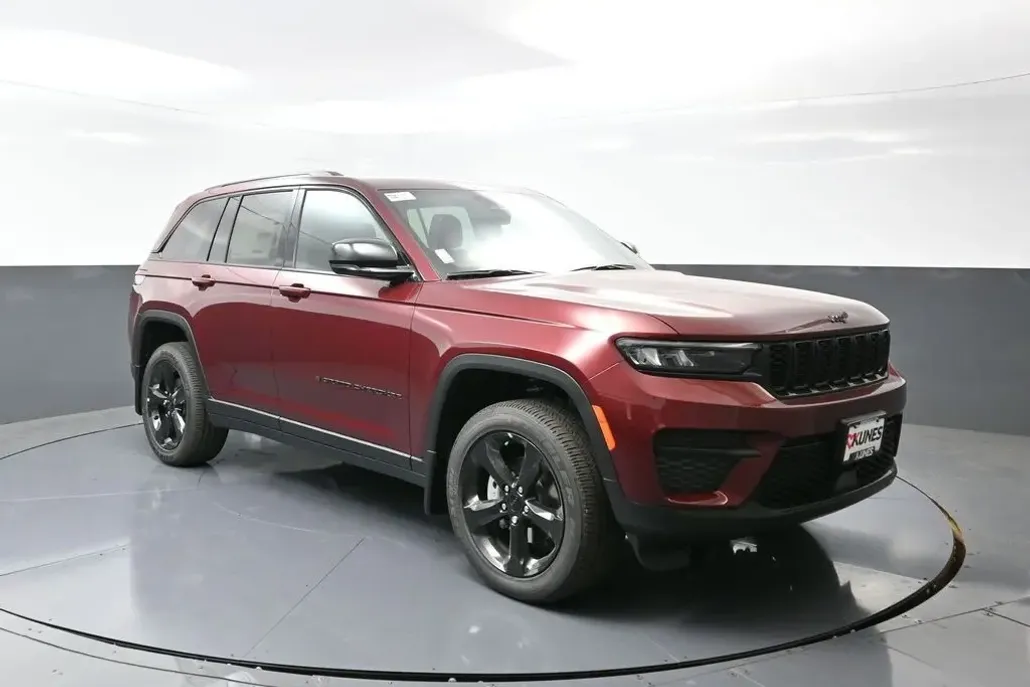2025 Jeep Grand Cherokee Altitude X photo 1