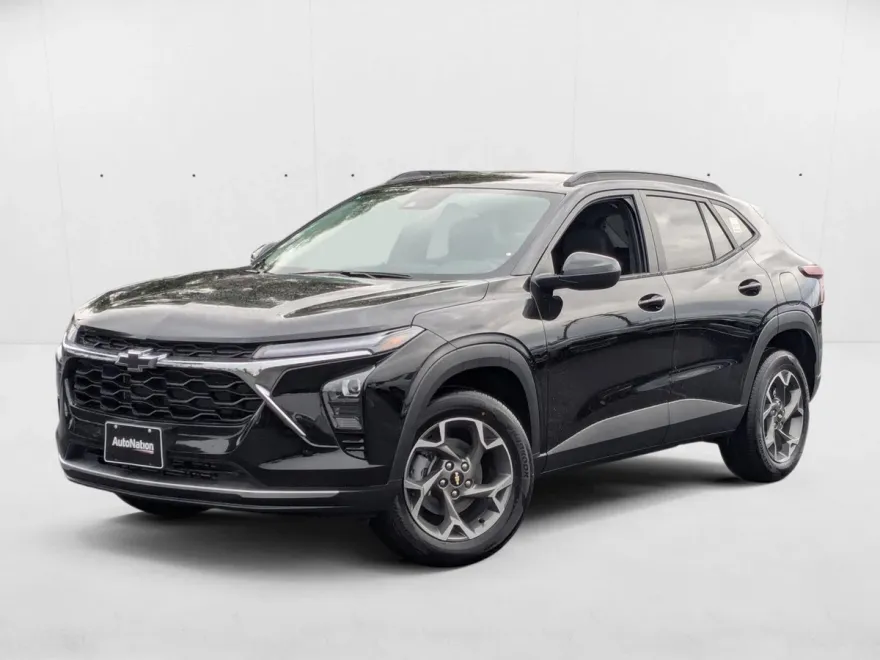 2026 Chevrolet Trax LT photo 1