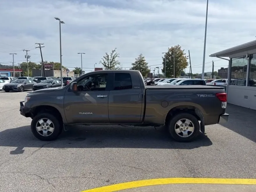 2011 Toyota Tundra Limited photo 1