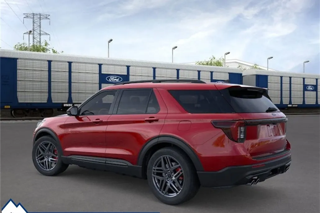 2025 Ford Explorer ST photo 1