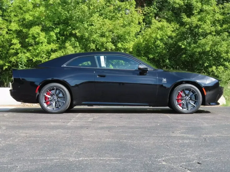 2024 Dodge Charger R/T Scat Pack AWD photo 2