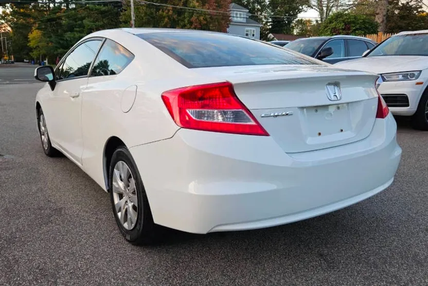 2012 Honda Civic LX photo 1