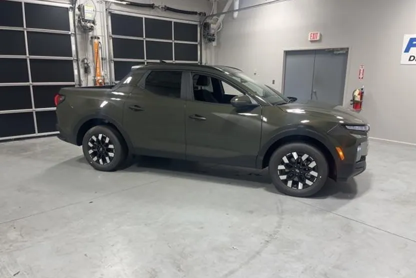 2025 Hyundai Santa Cruz SEL photo 1