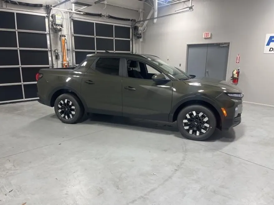 2025 Hyundai Santa Cruz SEL photo 1