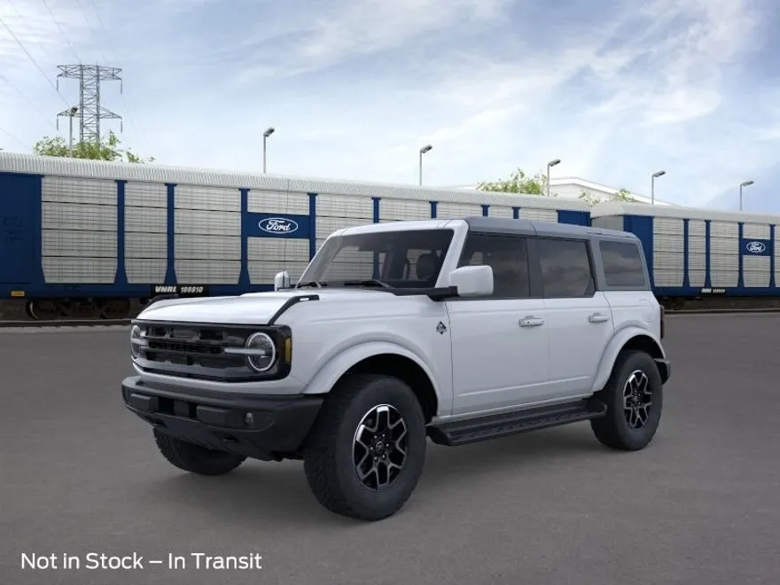 2025 Ford Bronco Outer Banks photo 1