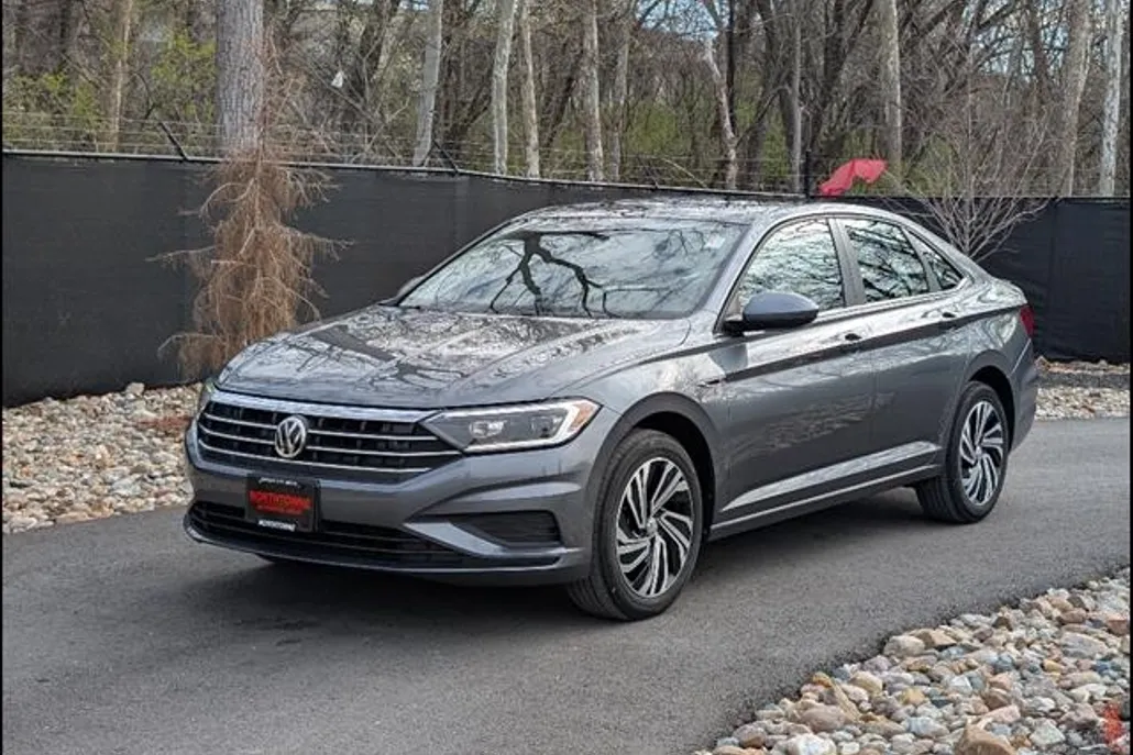 2021 Volkswagen Jetta 1.4T SEL photo 1