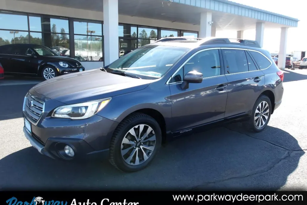 2015 Subaru Outback 3.6R Limited photo 1