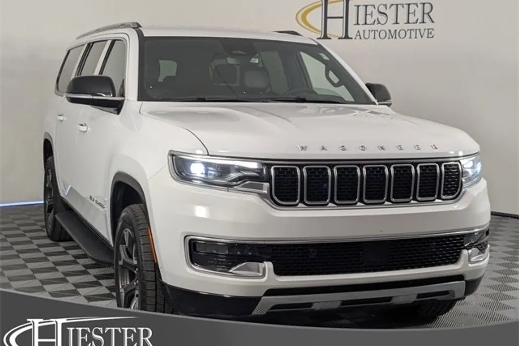 2024 Jeep Wagoneer L Series III photo 1