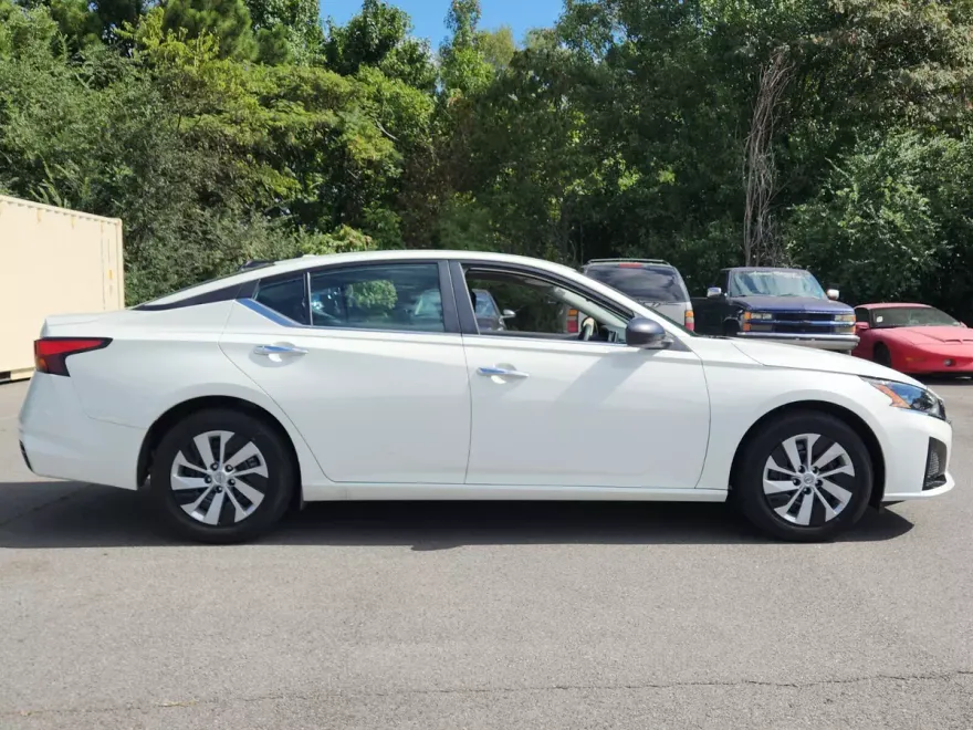 2025 Nissan Altima 2.5 S photo 1
