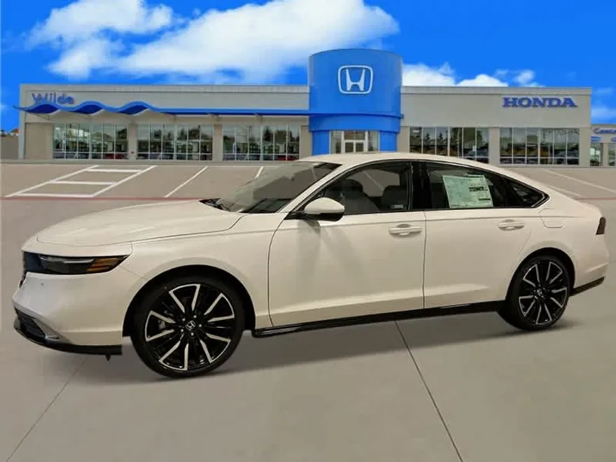 2025 Honda Accord Hybrid Touring photo 1
