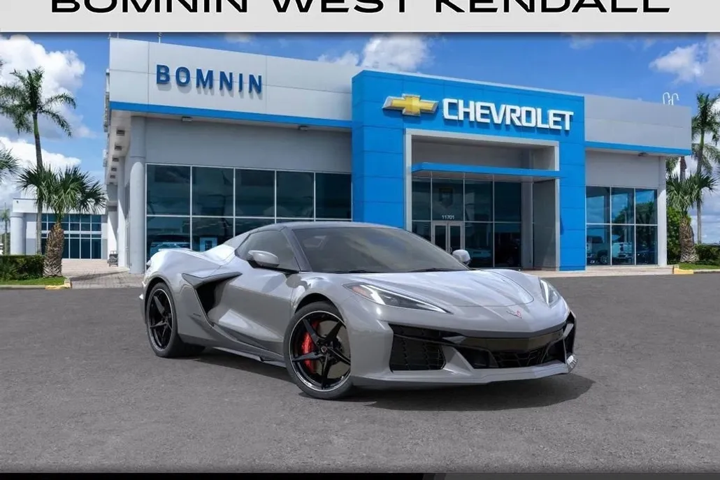 2025 Chevrolet Corvette E-Ray 2LZ photo 1