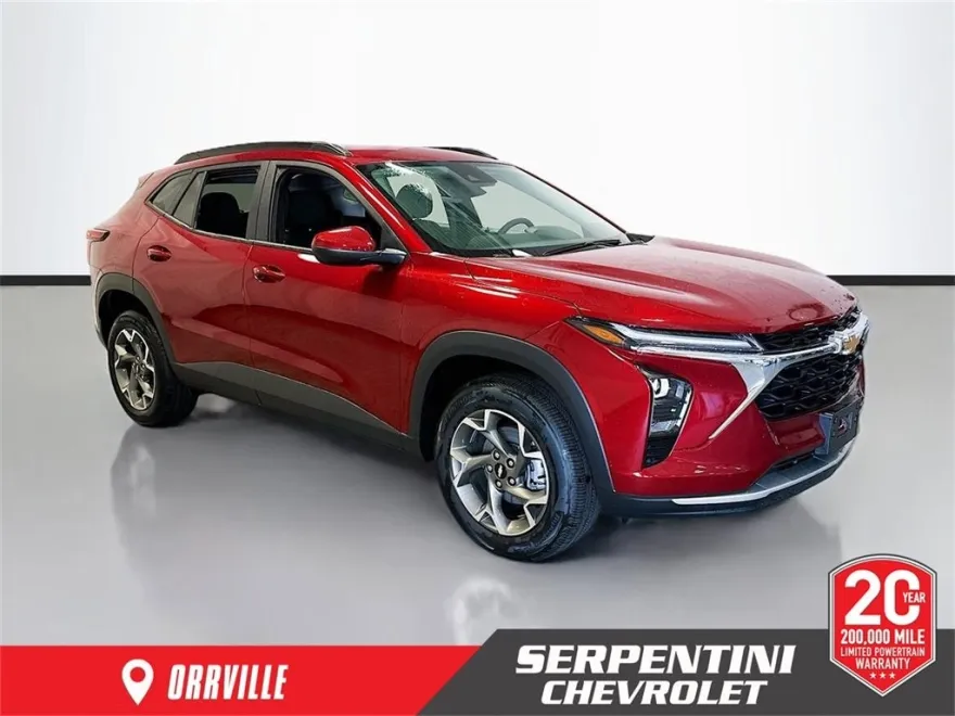 2025 Chevrolet Trax LT photo 1