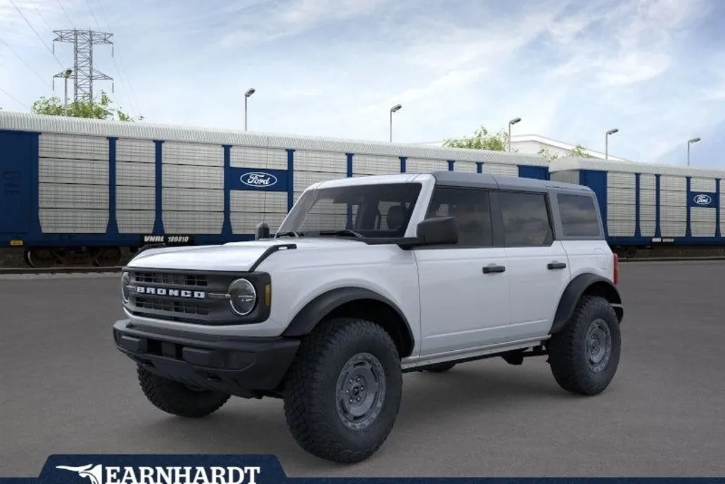 2025 Ford Bronco Base photo 1