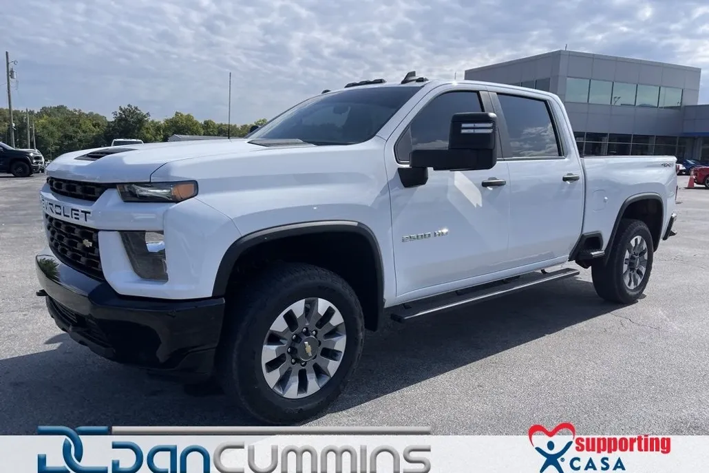 2022 Chevrolet Silverado 2500HD Custom photo 1