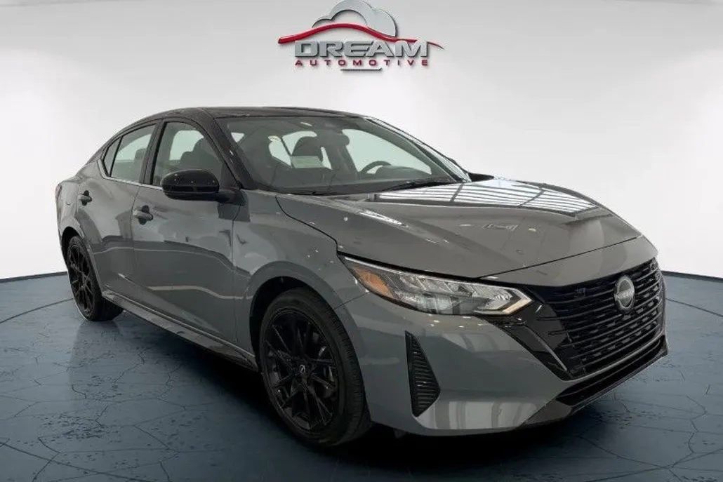 2025 Nissan Sentra SR photo 1