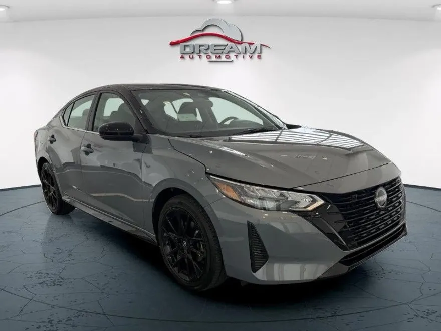 2025 Nissan Sentra SR photo 1