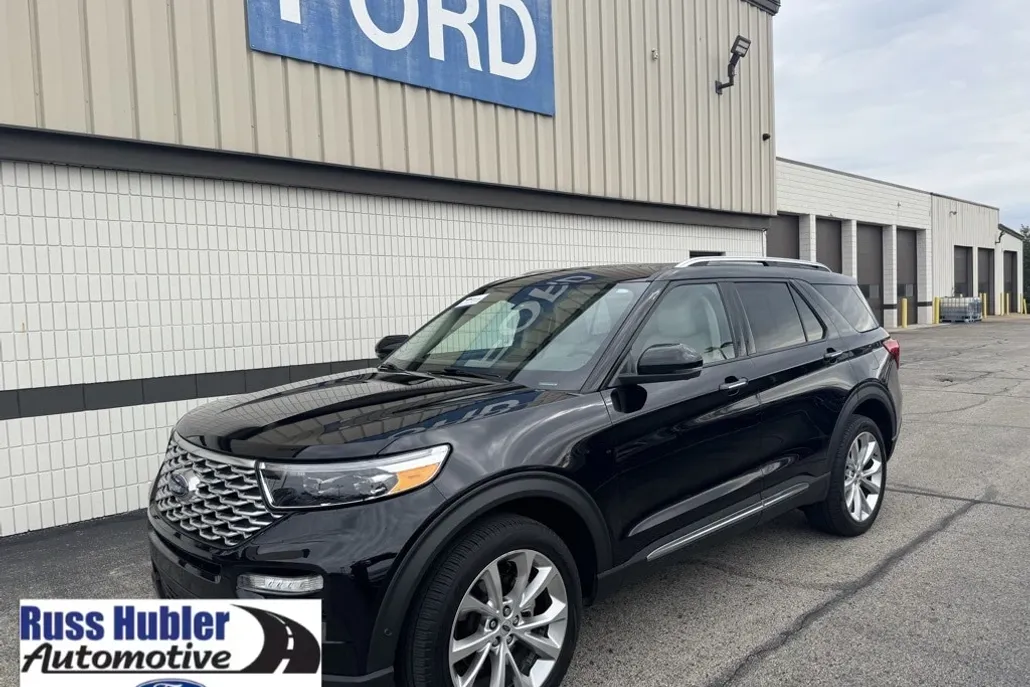 2022 Ford Explorer Platinum photo 1