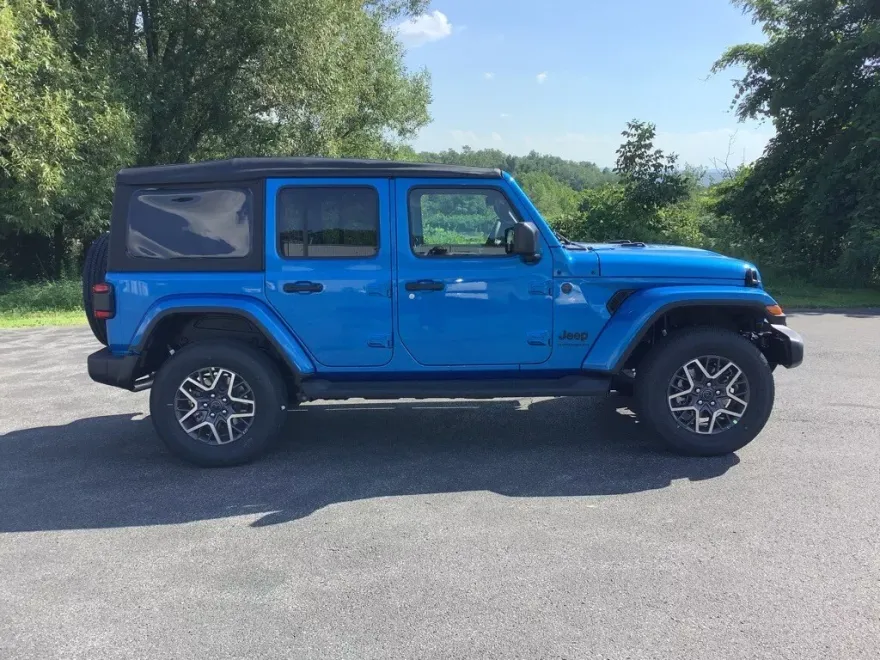 2025 Jeep Wrangler Sahara photo 1
