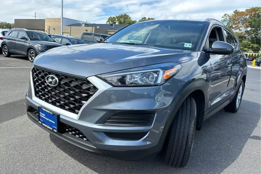 2021 Hyundai Tucson Value photo 1