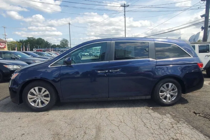 2015 Honda Odyssey EX-L photo 1