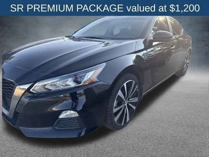 2021 Nissan Altima 2.5 SR photo 1