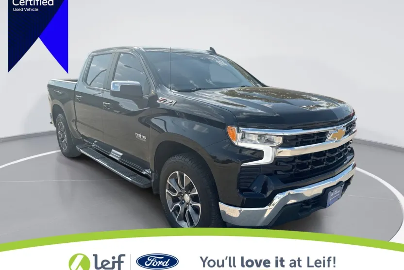 2023 Chevrolet Silverado 1500 LT photo 1
