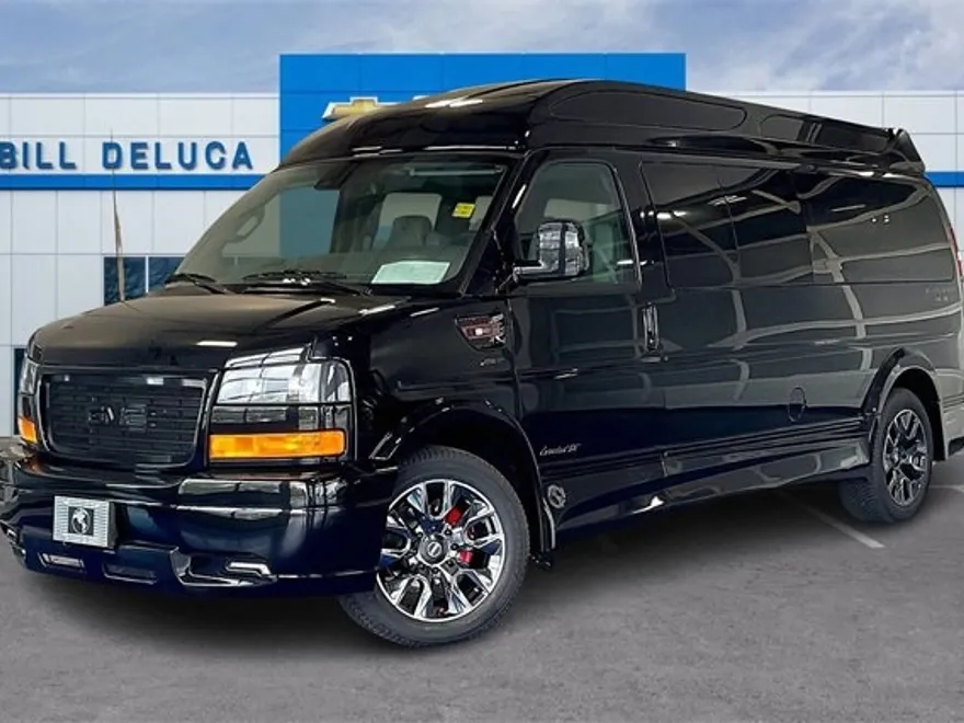 2025 Gmc Savana Cargo 2500 photo 1