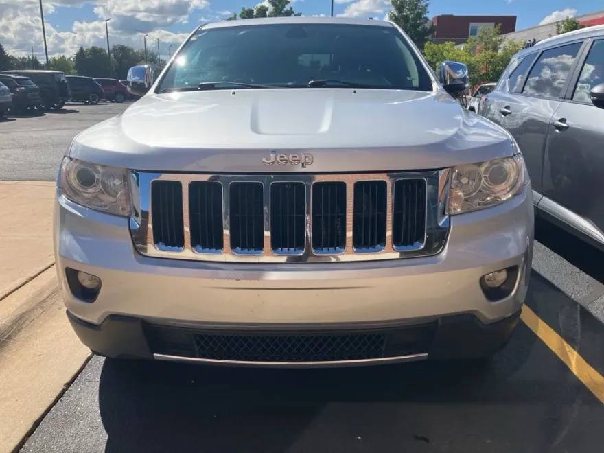 2013 Jeep Grand Cherokee Limited photo 1